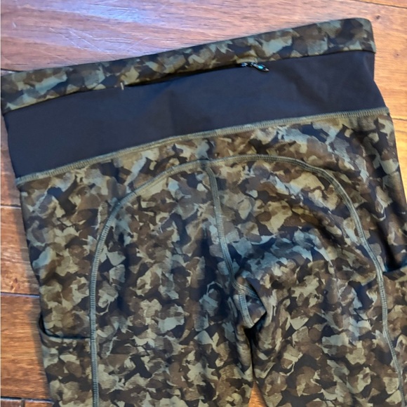 Lululemon sz 6 bundle of 3 items - Picture 11 of 11